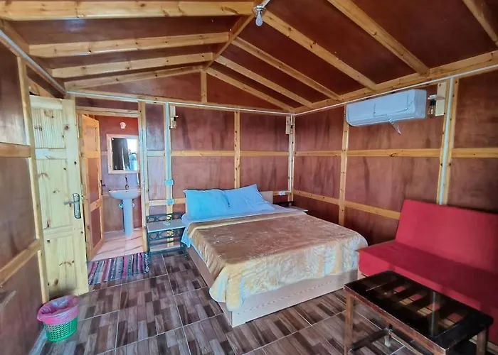 Sea View Camp Szálloda